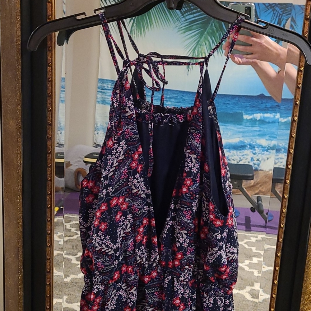 Dress - Picture 8 of 10